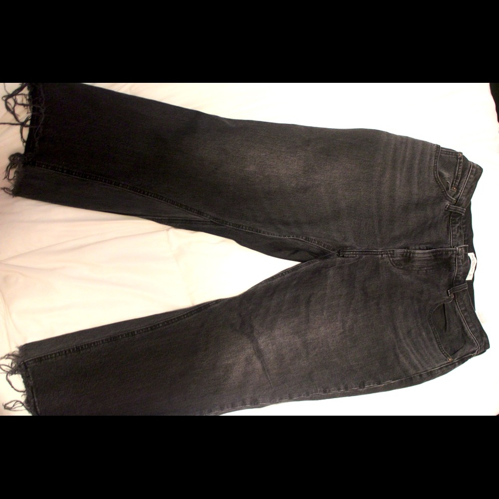 Barely worn Abercrombie & Fitch the Flare Kick jeans
